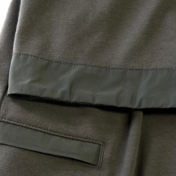 Athleta Pant Triumph Hybrid Crop Women's SZ M Athleisure Pull On Green Pockets - Picture 12 of 13